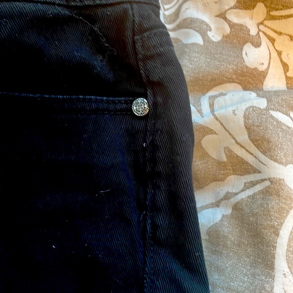 Black really short shorts super good for the summer - Picture 4 of 5